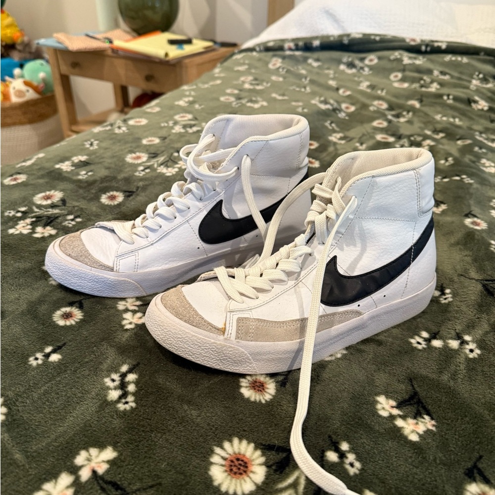 Nike Blazer Mid '77